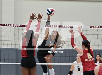 Thumbnail 3 in Klein Oak vs. Cypress Woods (Waller ISD Tournament) photogallery.