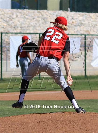 Thumbnail 1 in South Hills vs Glendora photogallery.