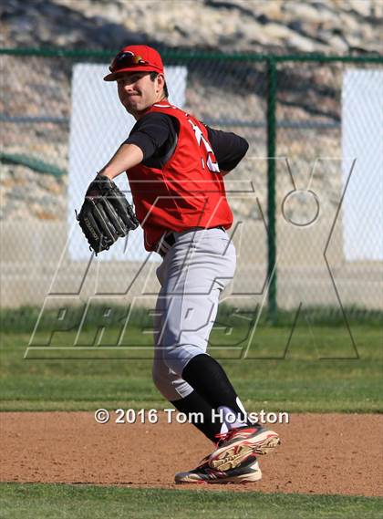 Thumbnail 2 in South Hills vs Glendora photogallery.