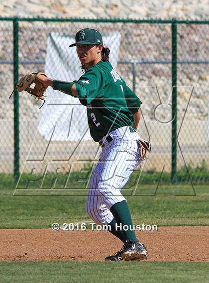 Thumbnail 3 in South Hills vs Glendora photogallery.