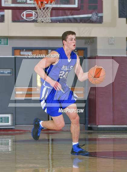 Thumbnail 2 in Westlake vs. Catalina Foothills (Rancho Mirage Holiday Invitational) photogallery.