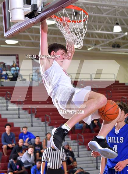 Thumbnail 2 in Westlake vs. Catalina Foothills (Rancho Mirage Holiday Invitational) photogallery.
