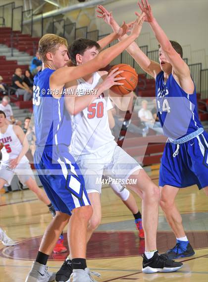 Thumbnail 1 in Westlake vs. Catalina Foothills (Rancho Mirage Holiday Invitational) photogallery.