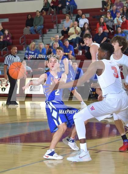 Thumbnail 3 in Westlake vs. Catalina Foothills (Rancho Mirage Holiday Invitational) photogallery.