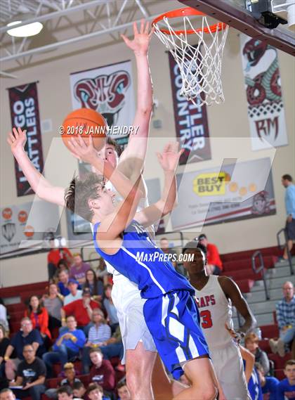 Thumbnail 3 in Westlake vs. Catalina Foothills (Rancho Mirage Holiday Invitational) photogallery.