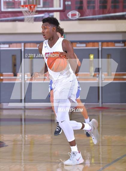 Thumbnail 1 in Westlake vs. Catalina Foothills (Rancho Mirage Holiday Invitational) photogallery.
