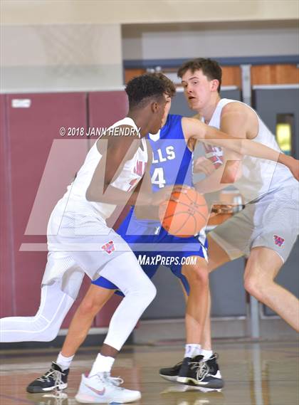 Thumbnail 3 in Westlake vs. Catalina Foothills (Rancho Mirage Holiday Invitational) photogallery.