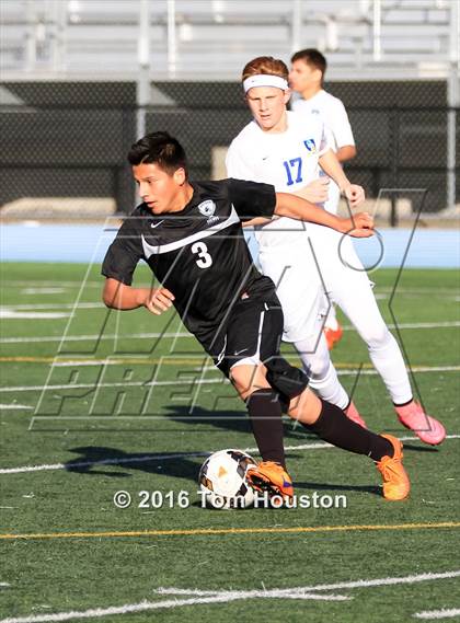 Thumbnail 2 in San Dimas vs Northview photogallery.