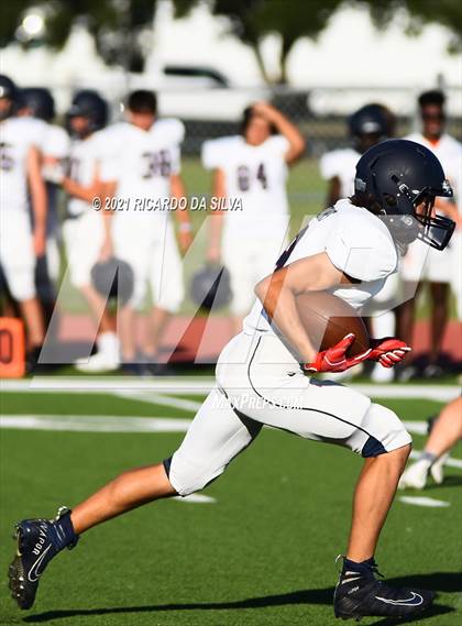 Thumbnail 3 in Cinco Ranch vs Tompkins  (B Team) photogallery.