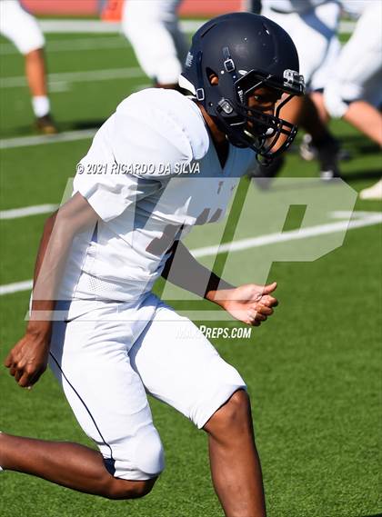 Thumbnail 2 in Cinco Ranch vs Tompkins  (B Team) photogallery.