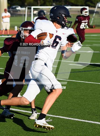 Thumbnail 2 in Cinco Ranch vs Tompkins  (B Team) photogallery.