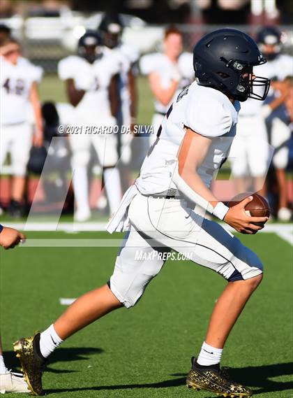 Thumbnail 2 in Cinco Ranch vs Tompkins  (B Team) photogallery.