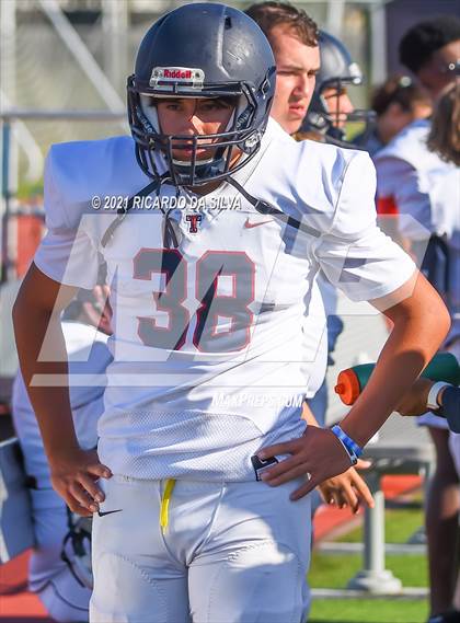 Thumbnail 2 in Cinco Ranch vs Tompkins  (B Team) photogallery.