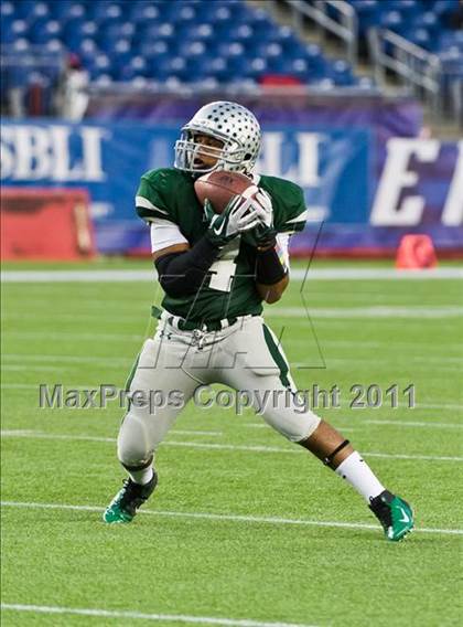 Thumbnail 1 in Tewksbury Memorial vs. Duxbury (MIAA Division 2 East Final) photogallery.