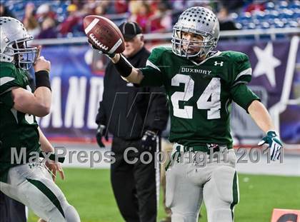 Thumbnail 2 in Tewksbury Memorial vs. Duxbury (MIAA Division 2 East Final) photogallery.