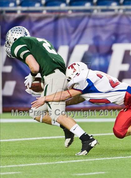 Thumbnail 2 in Tewksbury Memorial vs. Duxbury (MIAA Division 2 East Final) photogallery.