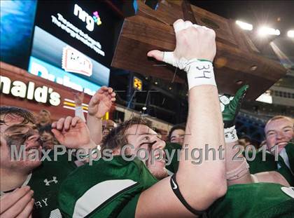 Thumbnail 3 in Tewksbury Memorial vs. Duxbury (MIAA Division 2 East Final) photogallery.