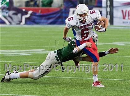 Thumbnail 2 in Tewksbury Memorial vs. Duxbury (MIAA Division 2 East Final) photogallery.
