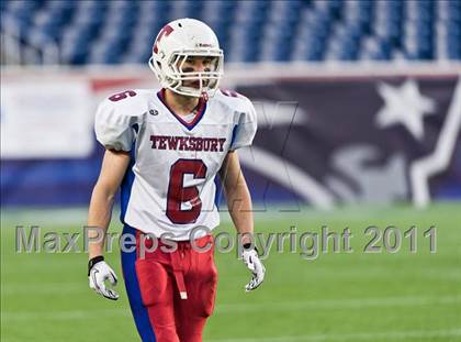 Thumbnail 3 in Tewksbury Memorial vs. Duxbury (MIAA Division 2 East Final) photogallery.