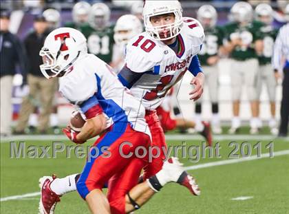 Thumbnail 2 in Tewksbury Memorial vs. Duxbury (MIAA Division 2 East Final) photogallery.