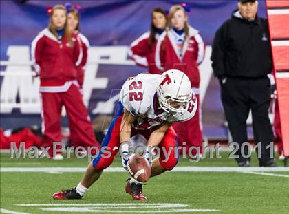 Thumbnail 2 in Tewksbury Memorial vs. Duxbury (MIAA Division 2 East Final) photogallery.