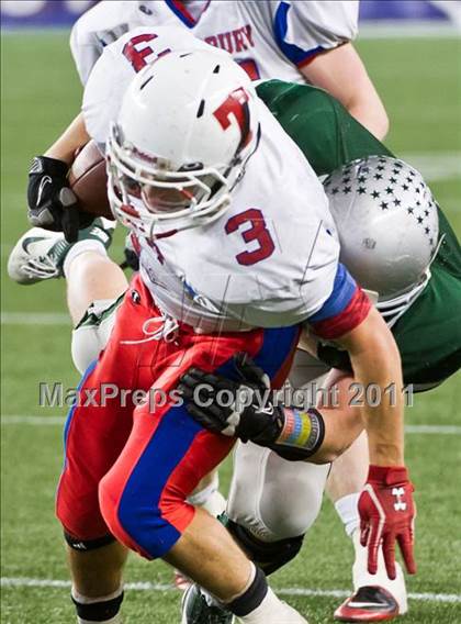 Thumbnail 2 in Tewksbury Memorial vs. Duxbury (MIAA Division 2 East Final) photogallery.