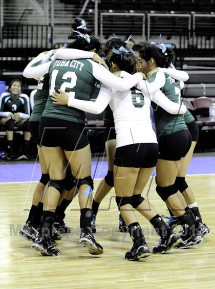 Thumbnail 1 in Safford vs Tuba City (AIA D3 Final) photogallery.