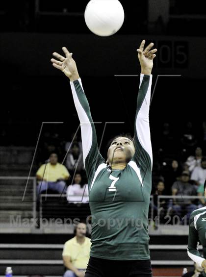 Thumbnail 3 in Safford vs Tuba City (AIA D3 Final) photogallery.