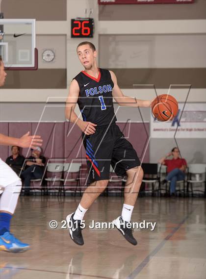 Thumbnail 2 in Folsom @ Santa Margarita (MaxPreps Holiday Classic) photogallery.