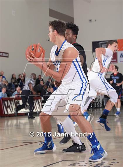 Thumbnail 1 in Folsom @ Santa Margarita (MaxPreps Holiday Classic) photogallery.