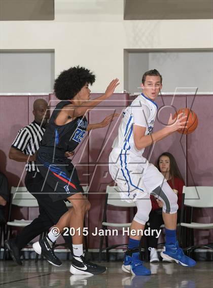 Thumbnail 3 in Folsom @ Santa Margarita (MaxPreps Holiday Classic) photogallery.