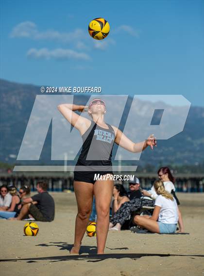 Thumbnail 2 in Buena @ Santa Barbara photogallery.