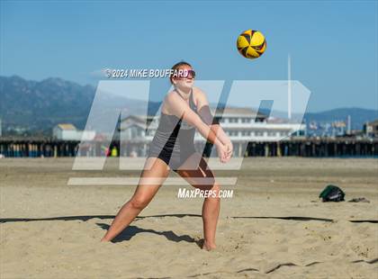 Thumbnail 2 in Buena @ Santa Barbara photogallery.