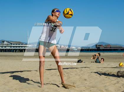 Thumbnail 1 in Buena @ Santa Barbara photogallery.