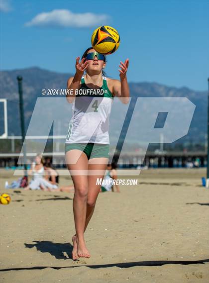 Thumbnail 1 in Buena @ Santa Barbara photogallery.