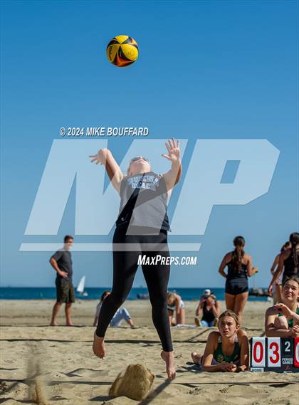 Thumbnail 1 in Buena @ Santa Barbara photogallery.