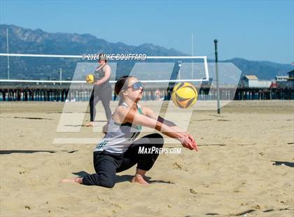 Thumbnail 1 in Buena @ Santa Barbara photogallery.