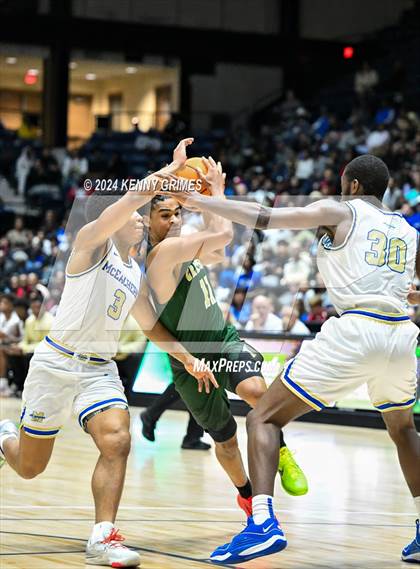 Thumbnail 1 in Grayson vs. McEachern (GHSA 7A Championship) photogallery.