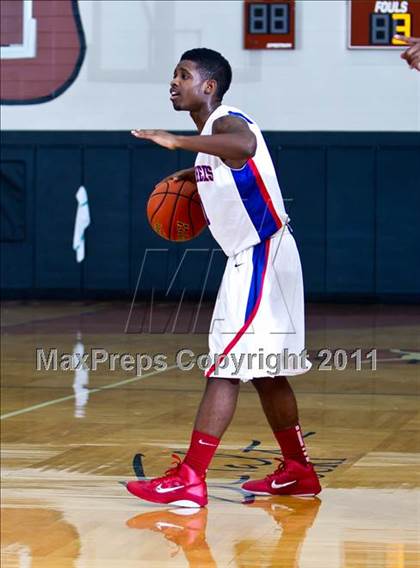 Thumbnail 3 in Bellaire vs Duncanville (McDonald's Texas Invitational) photogallery.