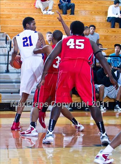 Thumbnail 1 in Bellaire vs Duncanville (McDonald's Texas Invitational) photogallery.