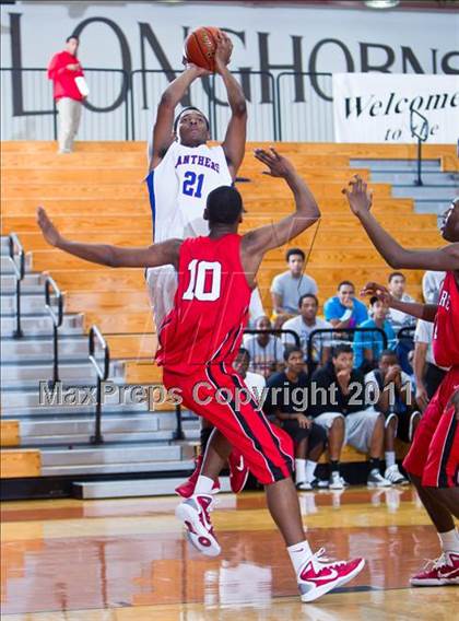 Thumbnail 2 in Bellaire vs Duncanville (McDonald's Texas Invitational) photogallery.