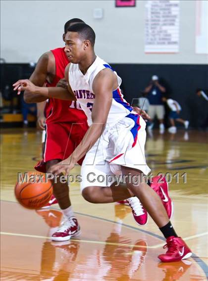 Thumbnail 3 in Bellaire vs Duncanville (McDonald's Texas Invitational) photogallery.