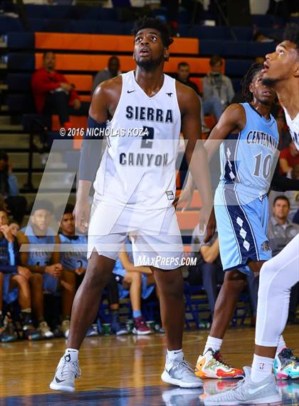 Thumbnail 2 in Centennial vs. Sierra Canyon (Tarkanian Classic) photogallery.
