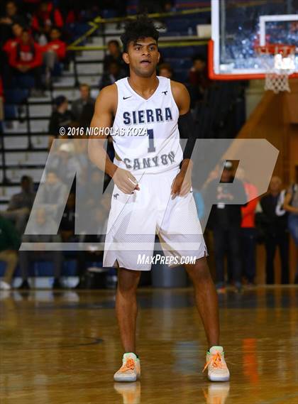 Thumbnail 1 in Centennial vs. Sierra Canyon (Tarkanian Classic) photogallery.