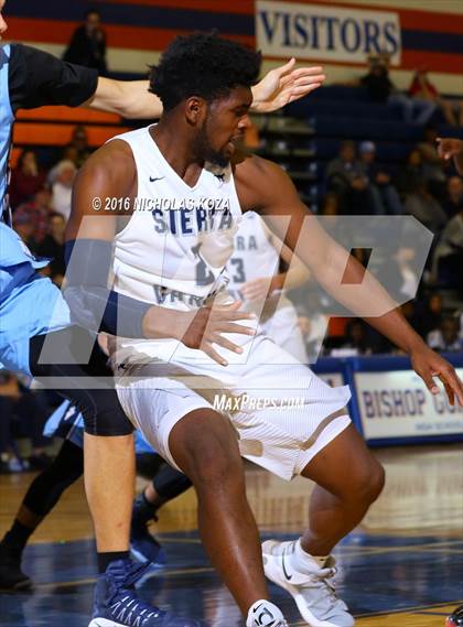 Thumbnail 2 in Centennial vs. Sierra Canyon (Tarkanian Classic) photogallery.