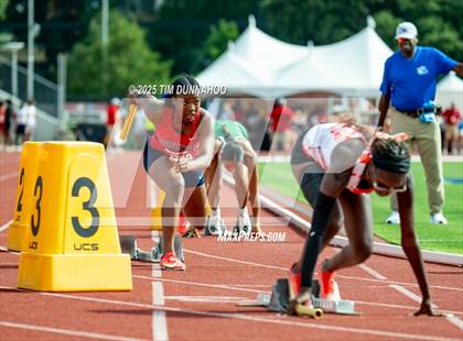 Thumbnail 3 in UIL 4A Girls Track & Field Finals photogallery.