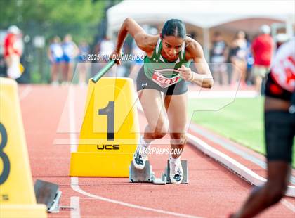 Thumbnail 2 in UIL 4A Girls Track & Field Finals photogallery.