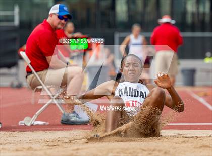 Thumbnail 1 in UIL 4A Girls Track & Field Finals photogallery.
