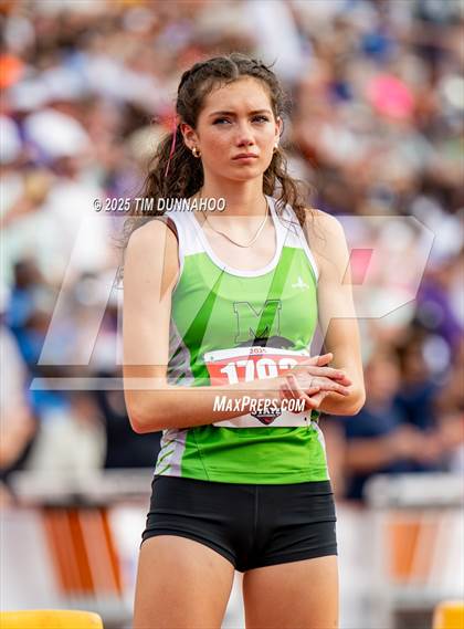 Thumbnail 2 in UIL 4A Girls Track & Field Finals photogallery.