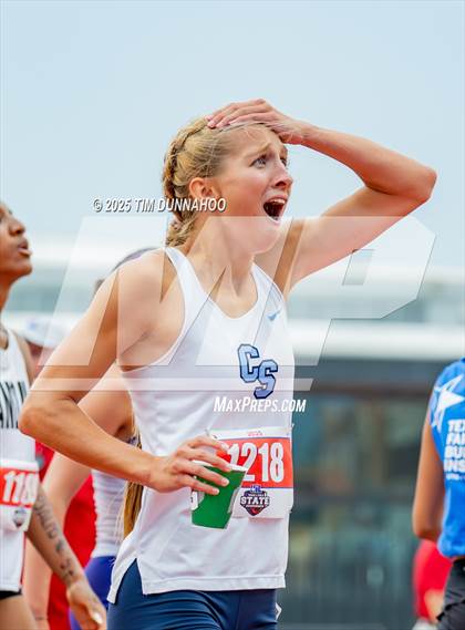 Thumbnail 1 in UIL 4A Girls Track & Field Finals photogallery.